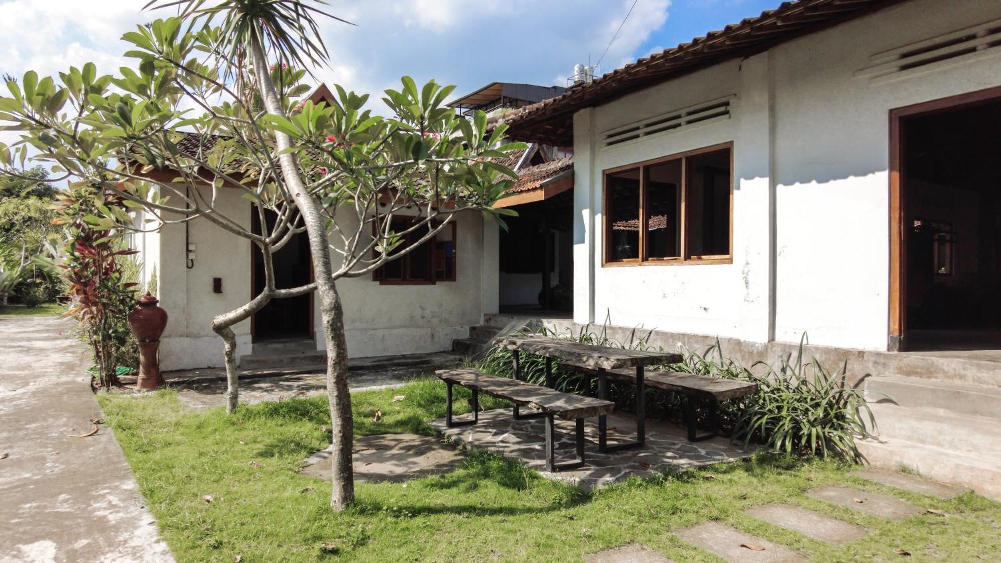 Ohmmstay - Rumah Pendopo Tanjungtirto Kültér fotó